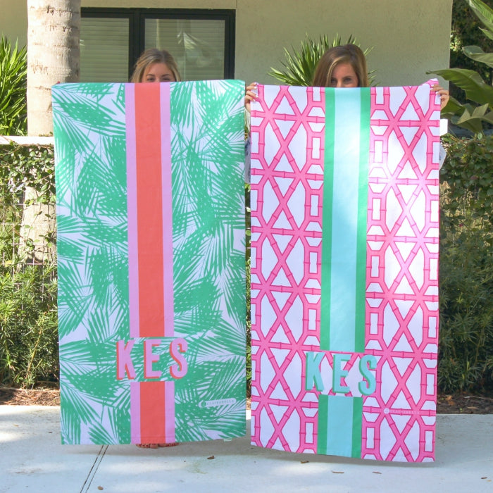 Relax in Style with our Beach Umbrella and Towel Set